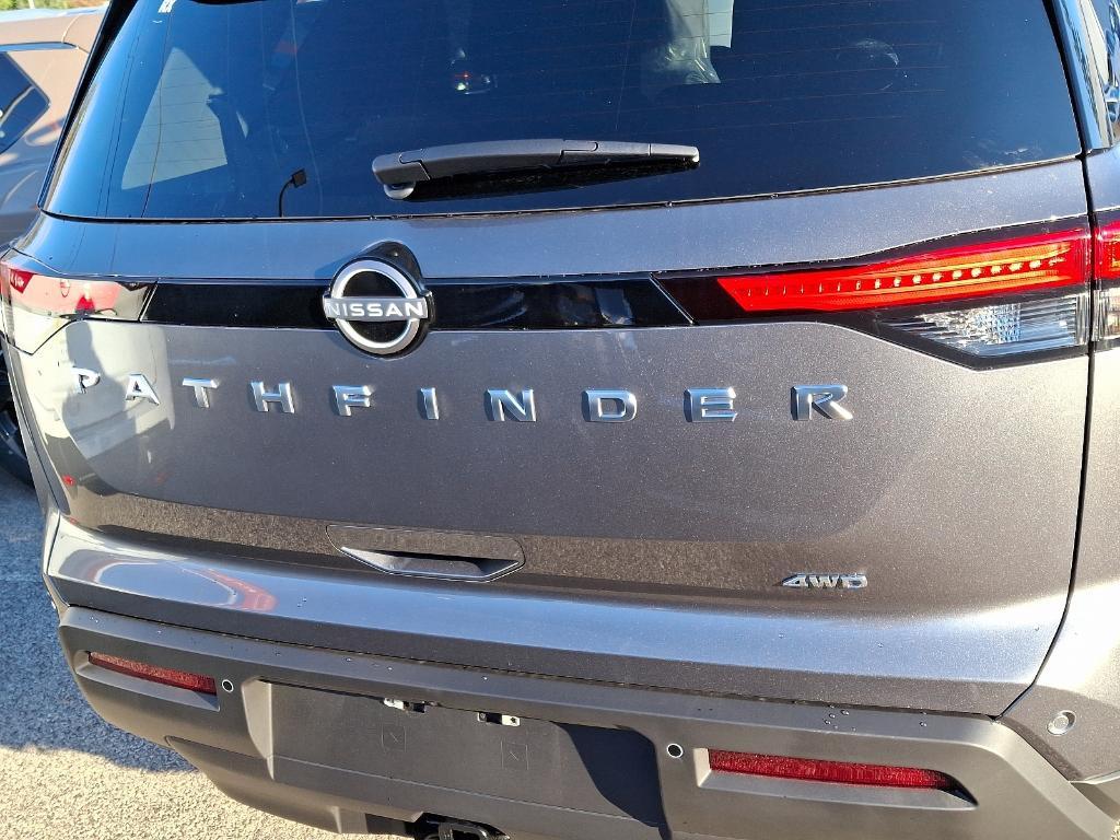 new 2025 Nissan Pathfinder car, priced at $47,466