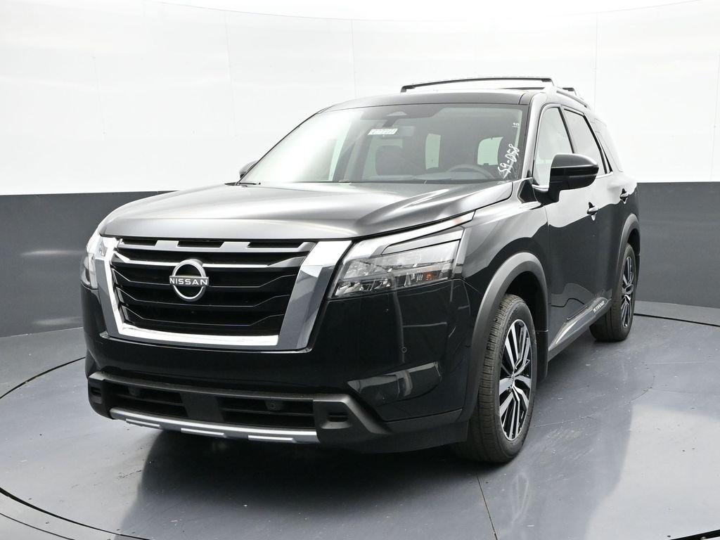 new 2025 Nissan Pathfinder car, priced at $47,030
