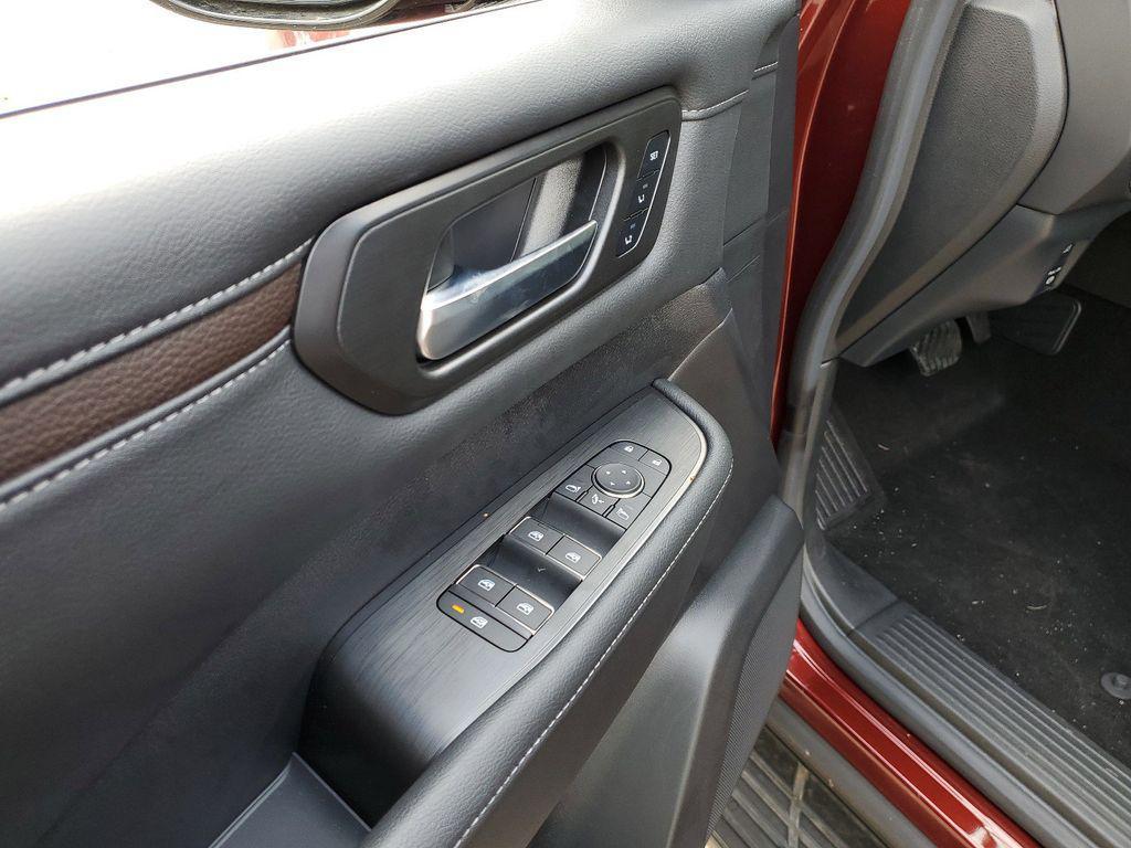 new 2025 Nissan Armada car, priced at $61,848