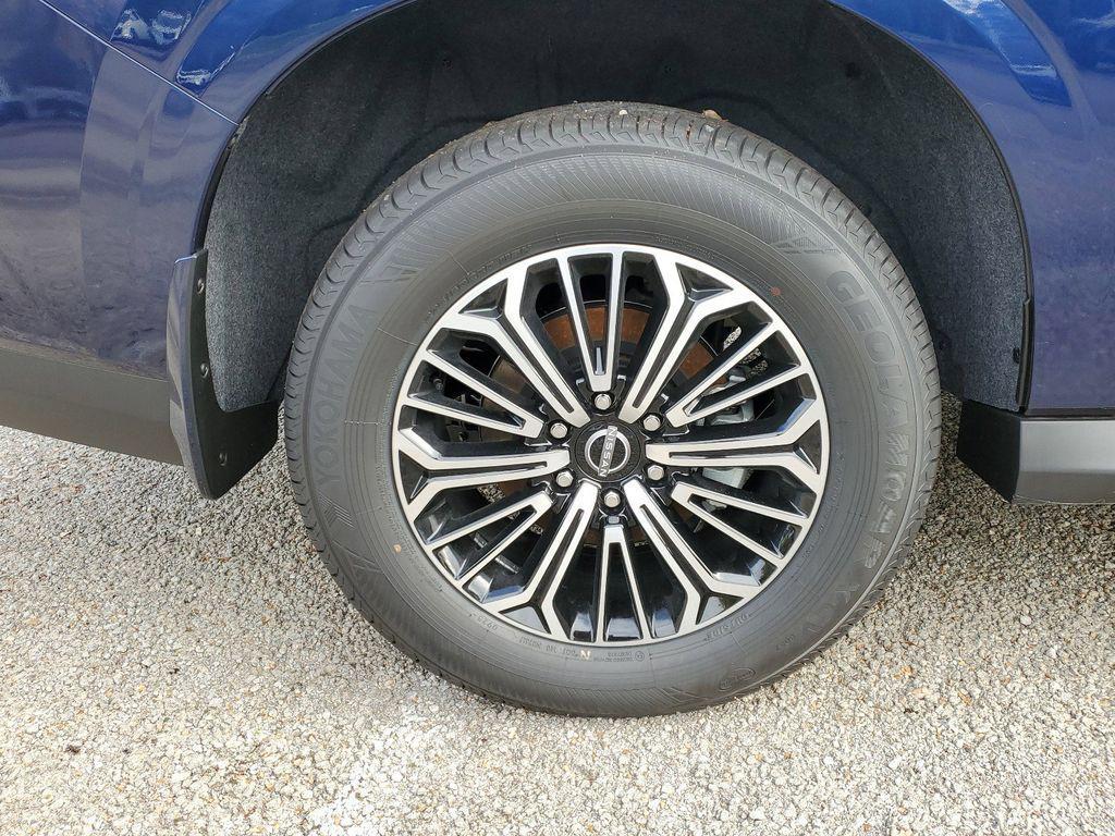 new 2025 Nissan Armada car, priced at $71,064