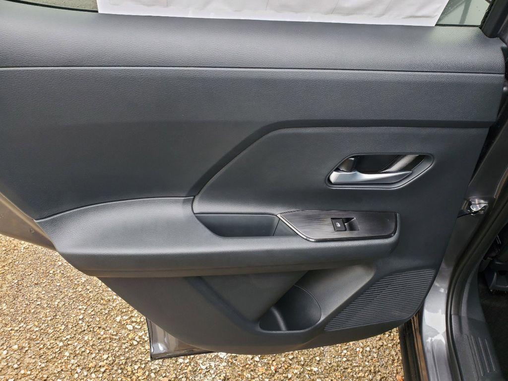 new 2025 Nissan Kicks car, priced at $24,789