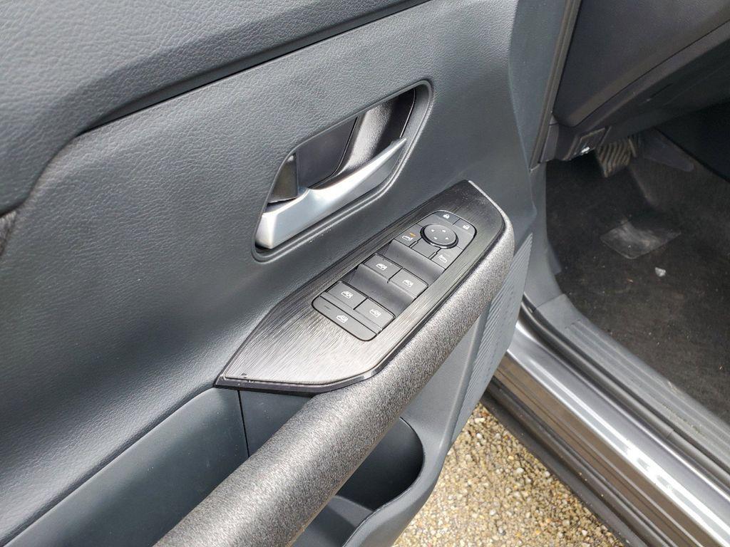 new 2025 Nissan Kicks car, priced at $24,789