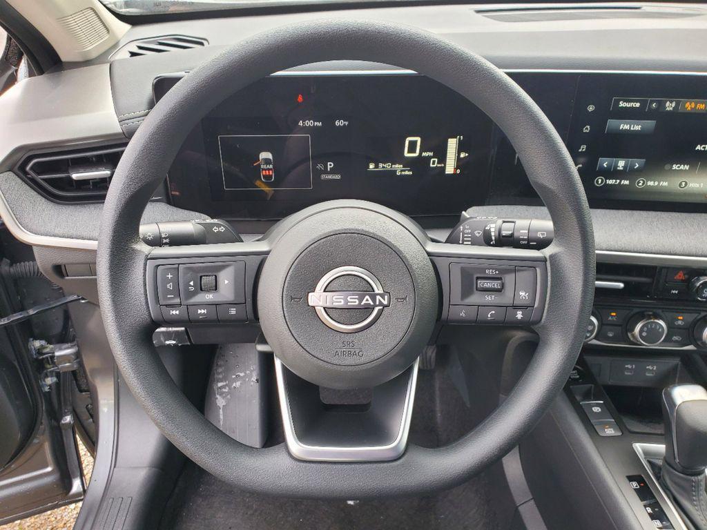 new 2025 Nissan Kicks car, priced at $24,789