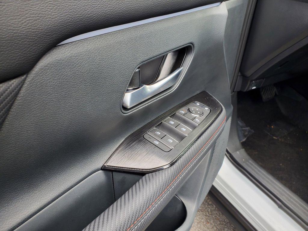 new 2025 Nissan Kicks car, priced at $26,008