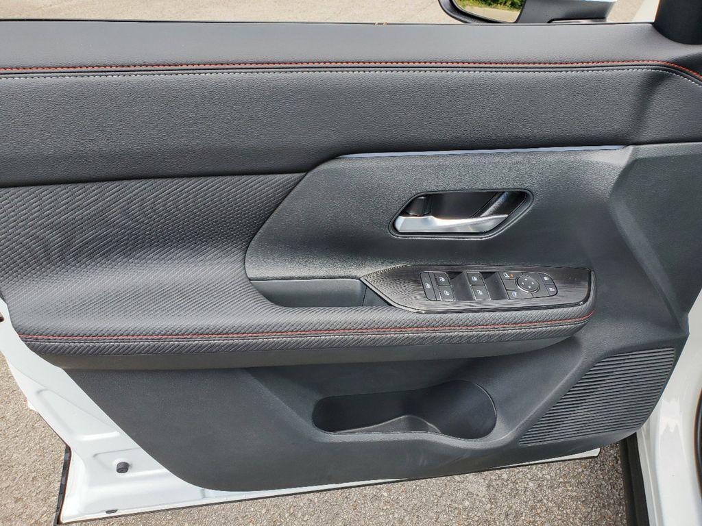 new 2025 Nissan Kicks car, priced at $26,008