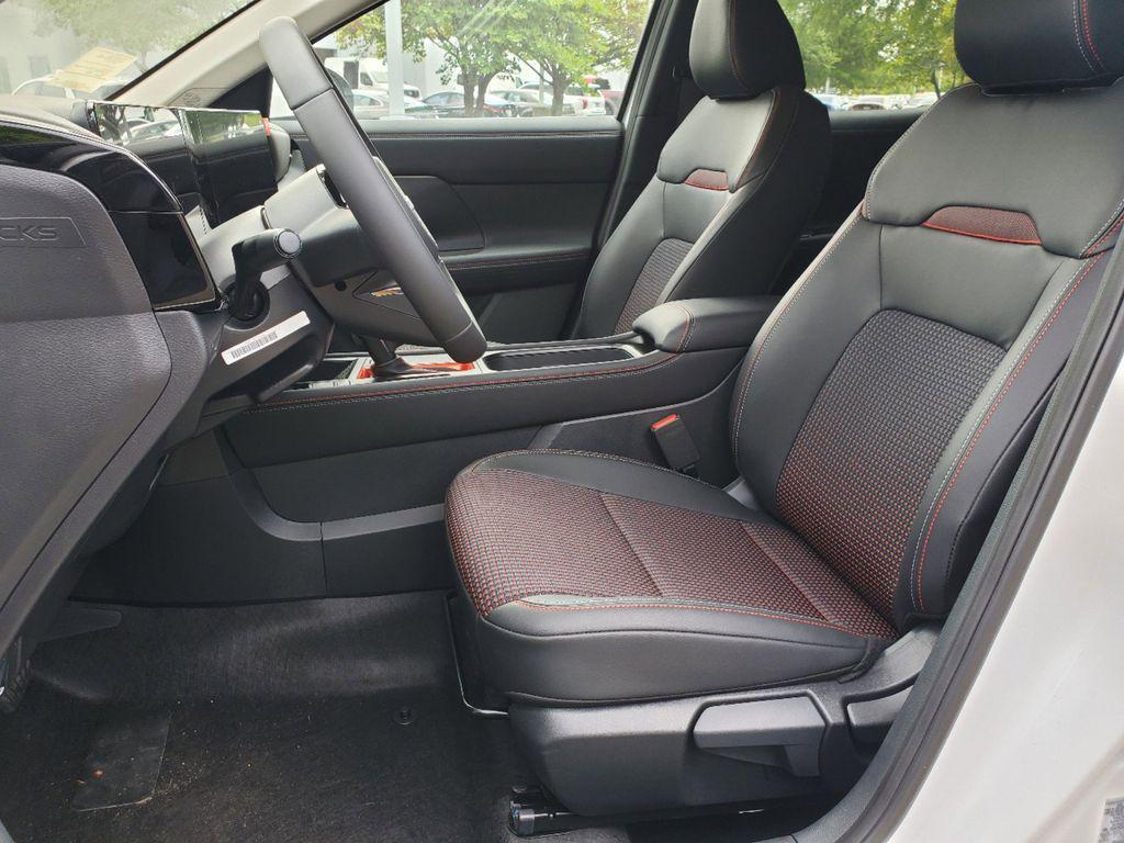 new 2025 Nissan Kicks car, priced at $26,008