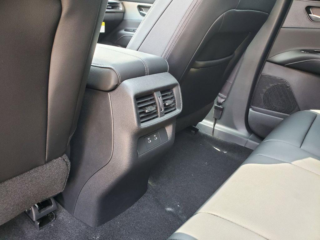new 2025 Nissan Murano car, priced at $41,422