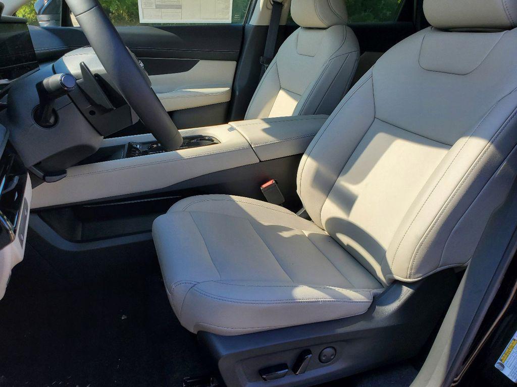 new 2025 Nissan Murano car, priced at $35,332