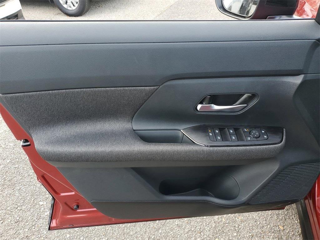 new 2025 Nissan Kicks car, priced at $23,930
