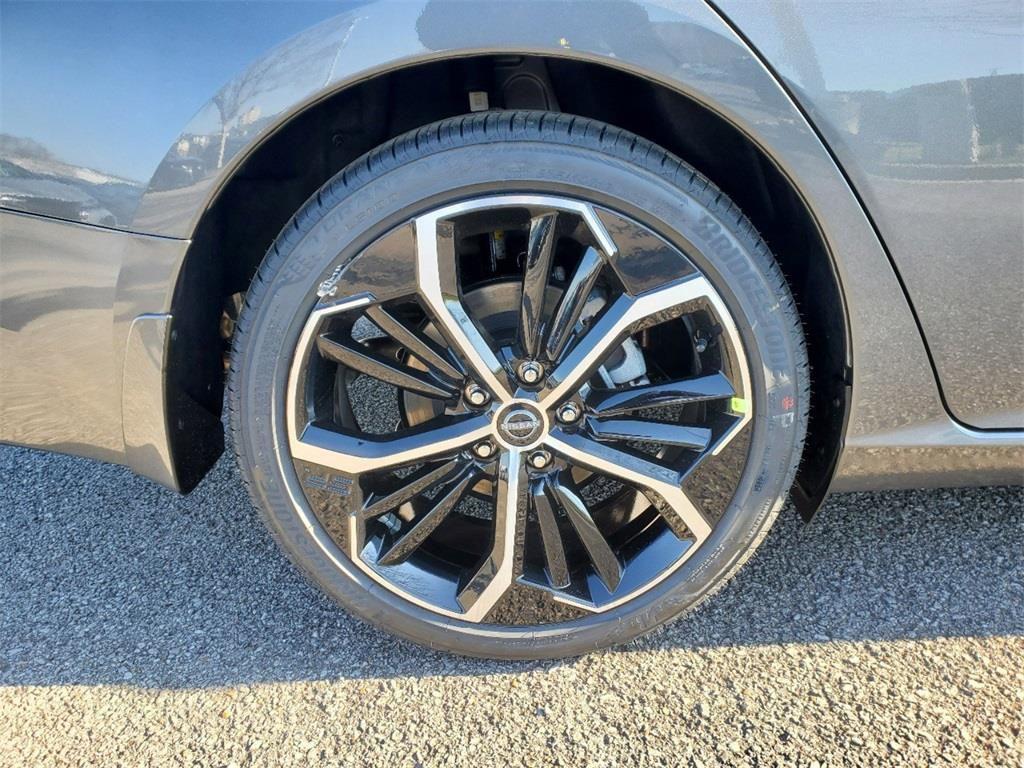 new 2025 Nissan Altima car, priced at $28,036