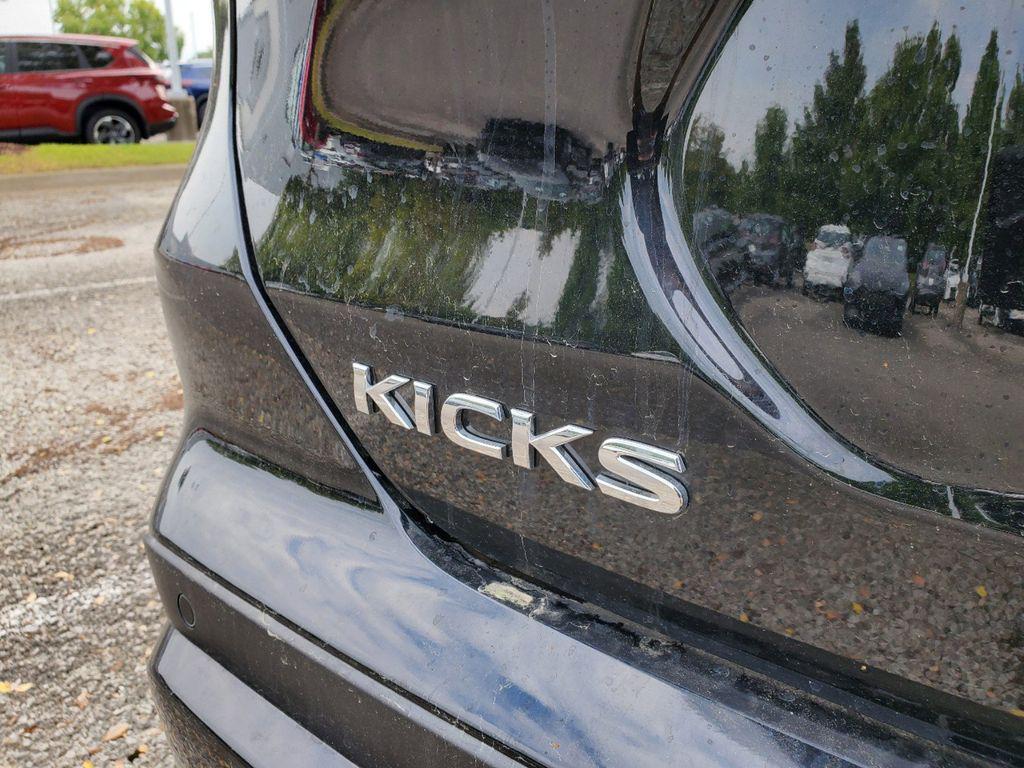 new 2025 Nissan Kicks car, priced at $21,071