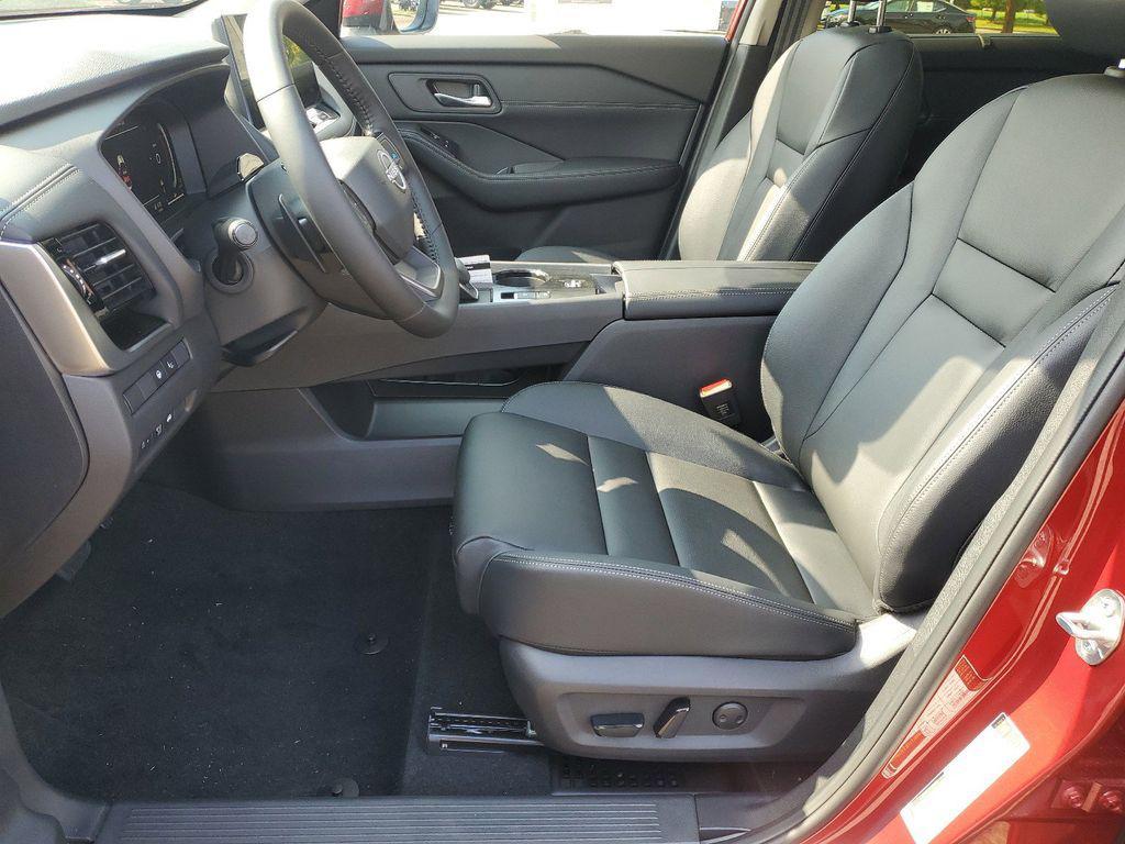 new 2025 Nissan Rogue car, priced at $40,154