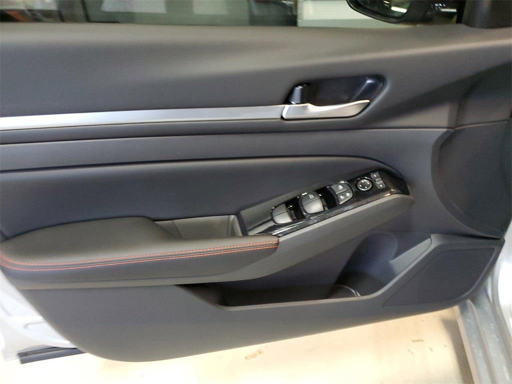 new 2025 Nissan Altima car, priced at $27,699
