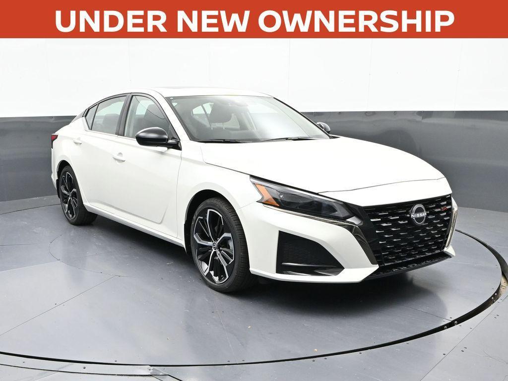 new 2025 Nissan Altima car, priced at $30,472
