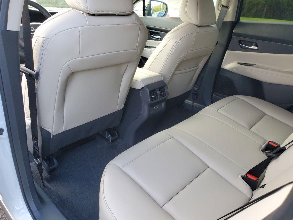 new 2025 Nissan Murano car, priced at $35,504