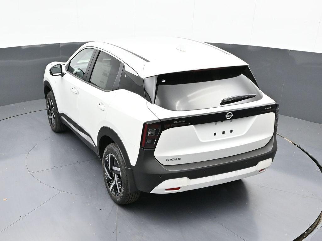 new 2025 Nissan Kicks car, priced at $23,269