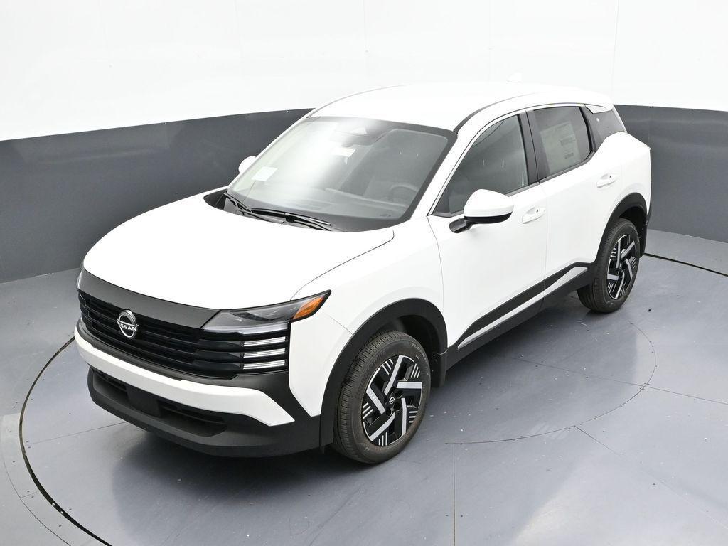 new 2025 Nissan Kicks car, priced at $23,269