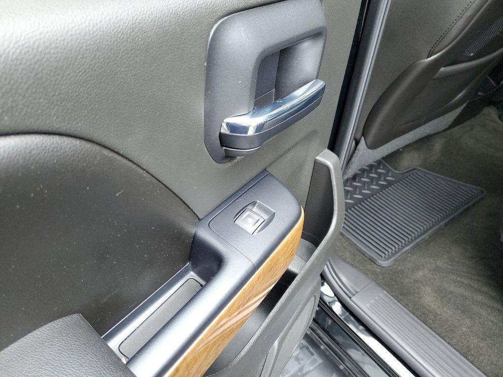 used 2015 Chevrolet Silverado 1500 car, priced at $22,471