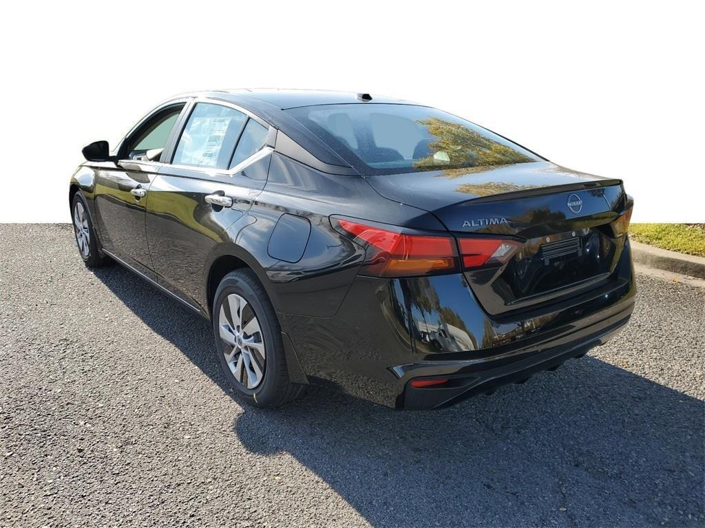 new 2025 Nissan Altima car, priced at $25,454