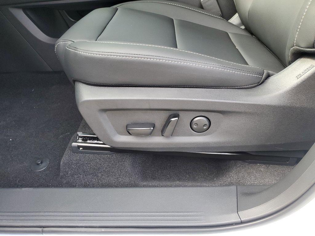 new 2025 Nissan Murano car, priced at $35,421