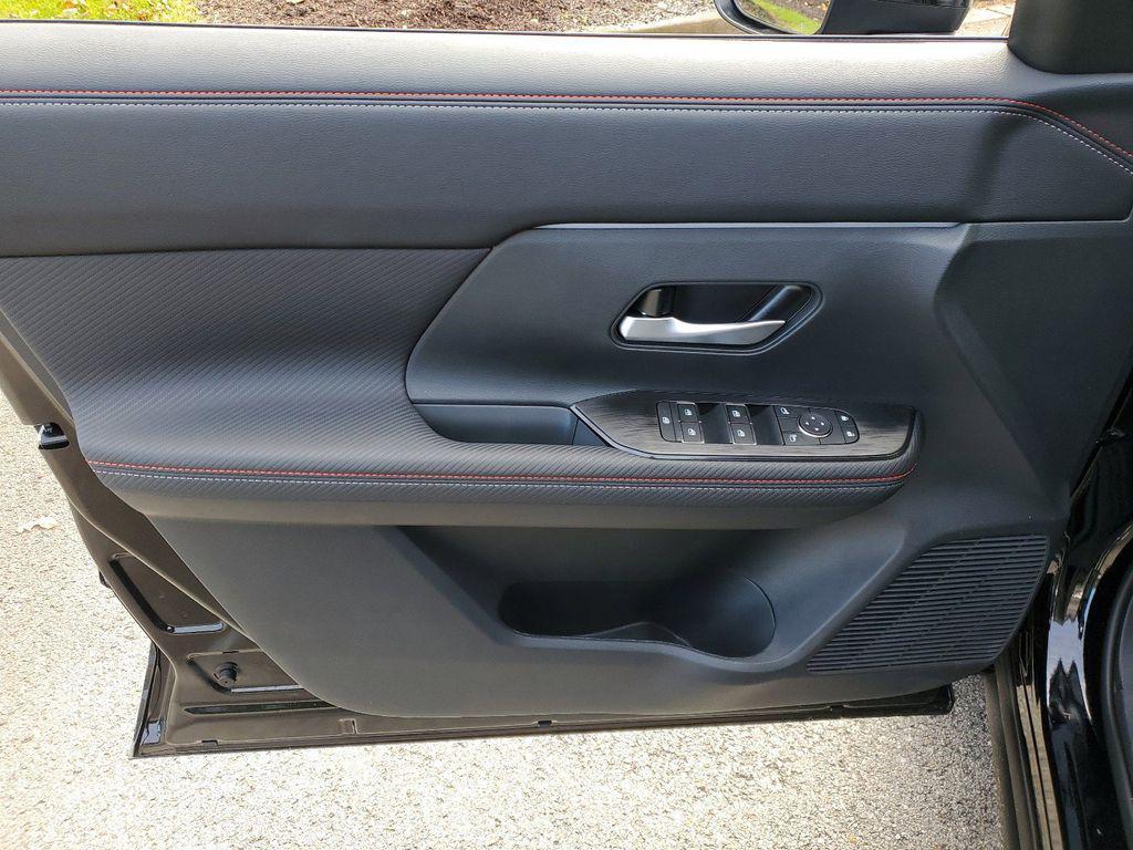 new 2025 Nissan Kicks car, priced at $25,203