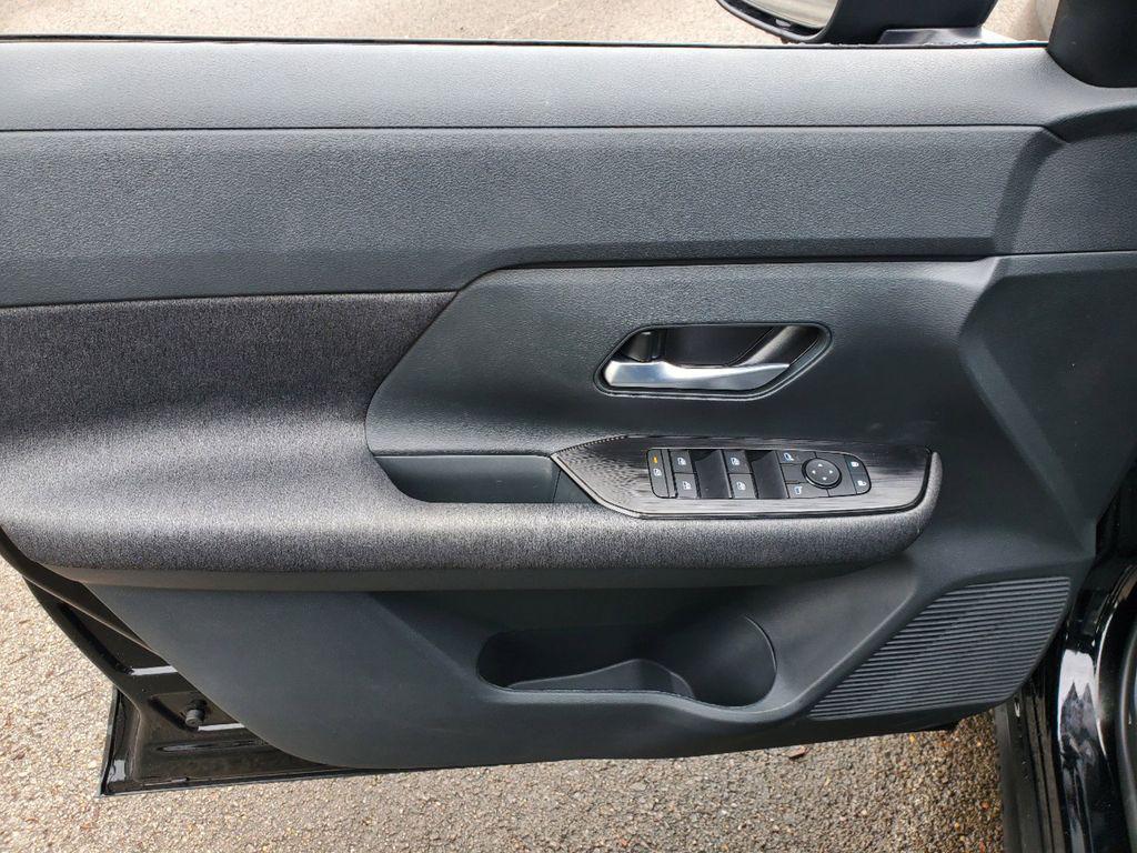 new 2025 Nissan Kicks car, priced at $22,341