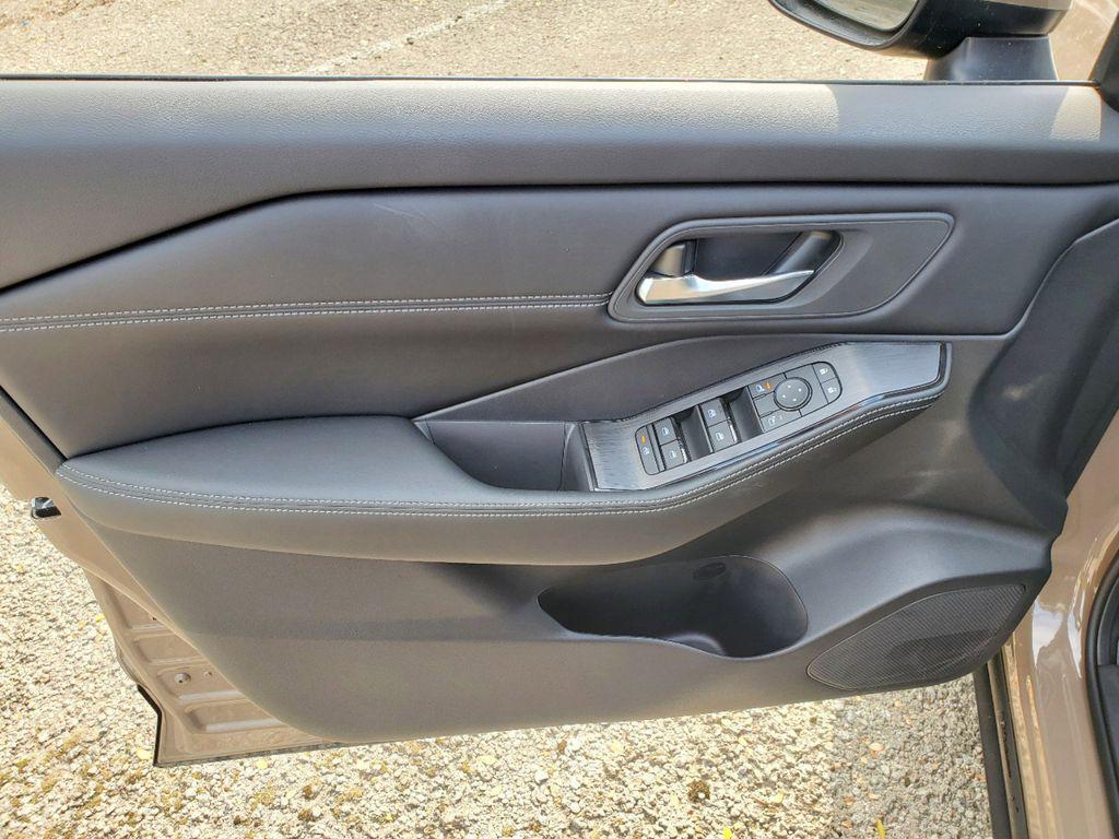 new 2025 Nissan Rogue car, priced at $31,498