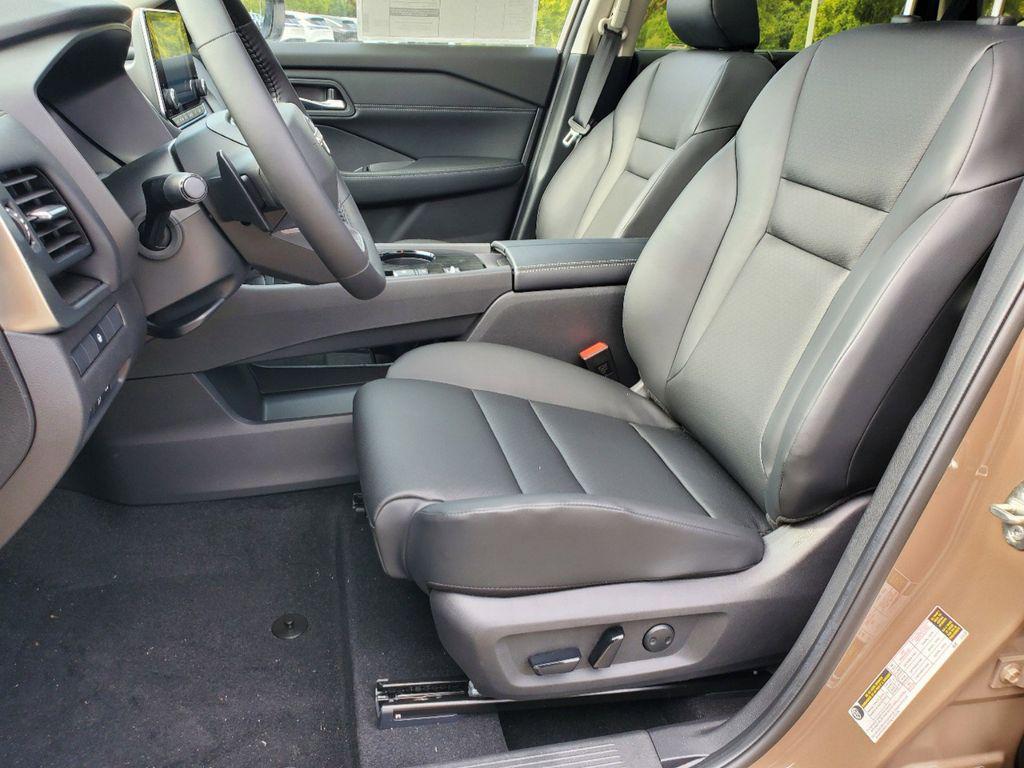 new 2025 Nissan Rogue car, priced at $31,498