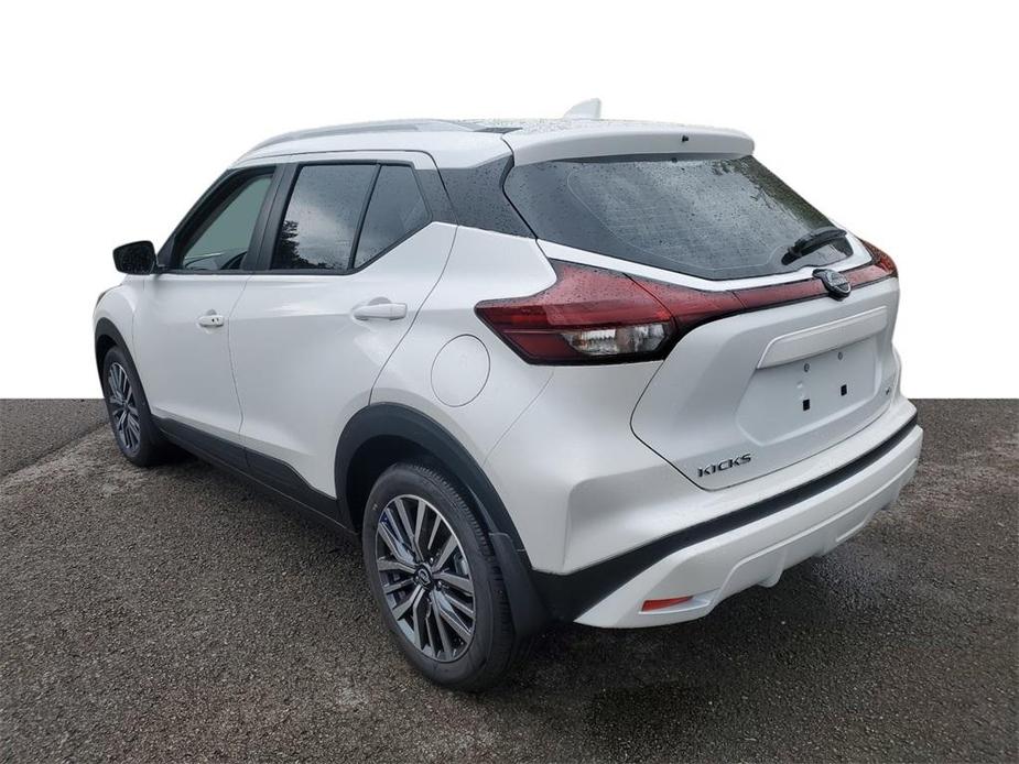 new 2024 Nissan Kicks car, priced at $22,704