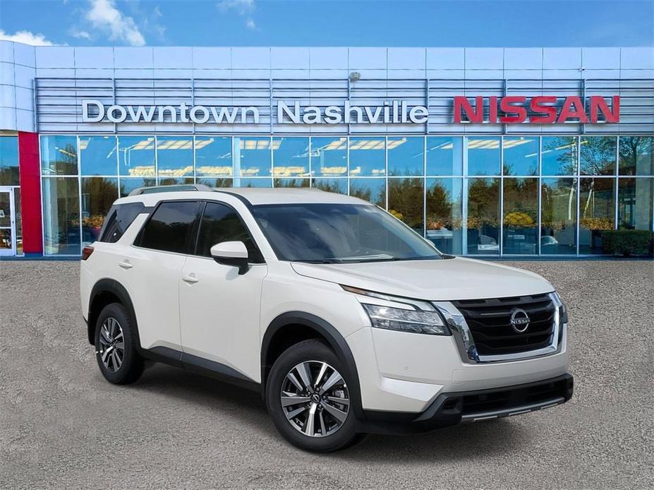 new 2024 Nissan Pathfinder car, priced at $42,422