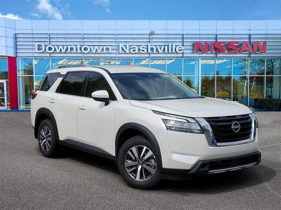 new 2024 Nissan Pathfinder car, priced at $42,422