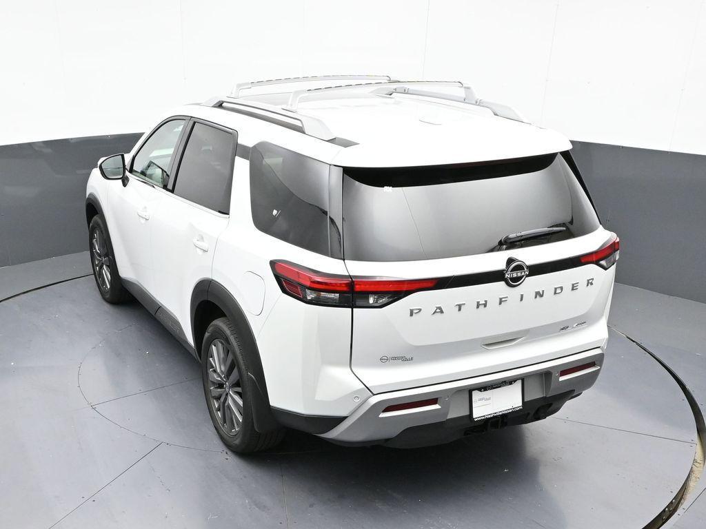 new 2025 Nissan Pathfinder car, priced at $40,417