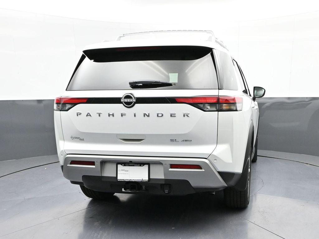 new 2025 Nissan Pathfinder car, priced at $40,417