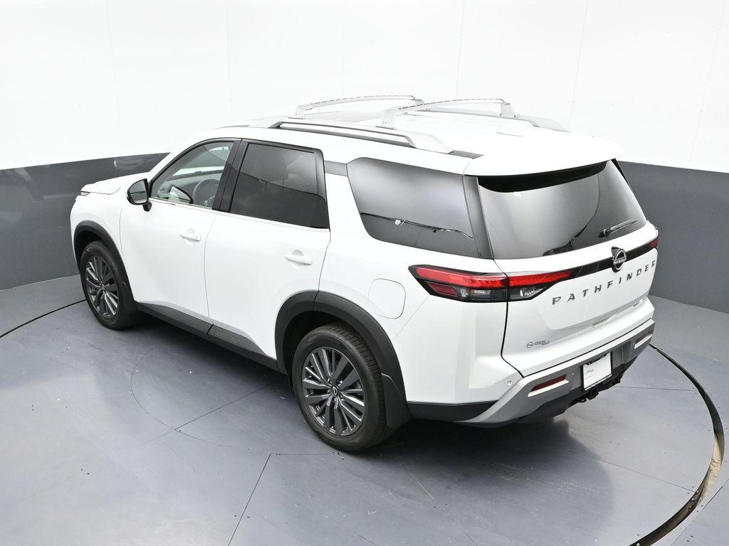 new 2025 Nissan Pathfinder car, priced at $40,417