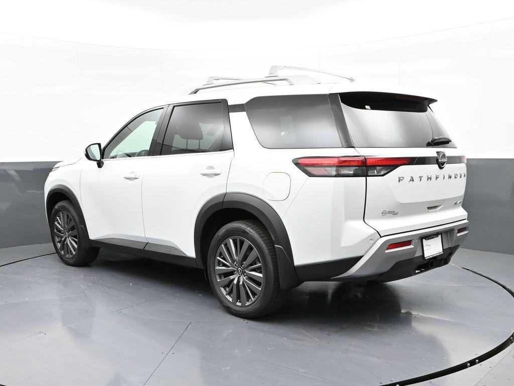 new 2025 Nissan Pathfinder car, priced at $40,417