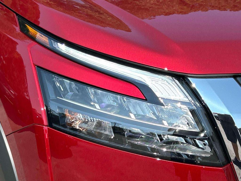 new 2025 Nissan Pathfinder car, priced at $41,577