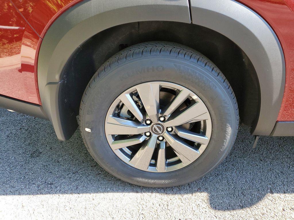 new 2025 Nissan Pathfinder car, priced at $34,226