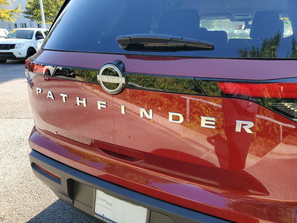 new 2025 Nissan Pathfinder car, priced at $34,226