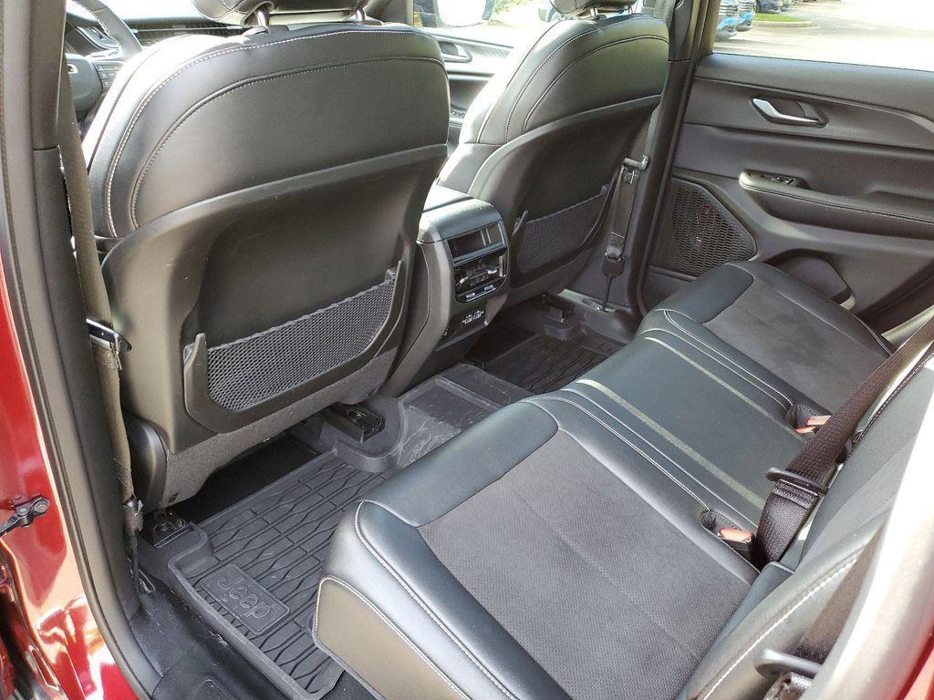 used 2023 Jeep Grand Cherokee car, priced at $31,996