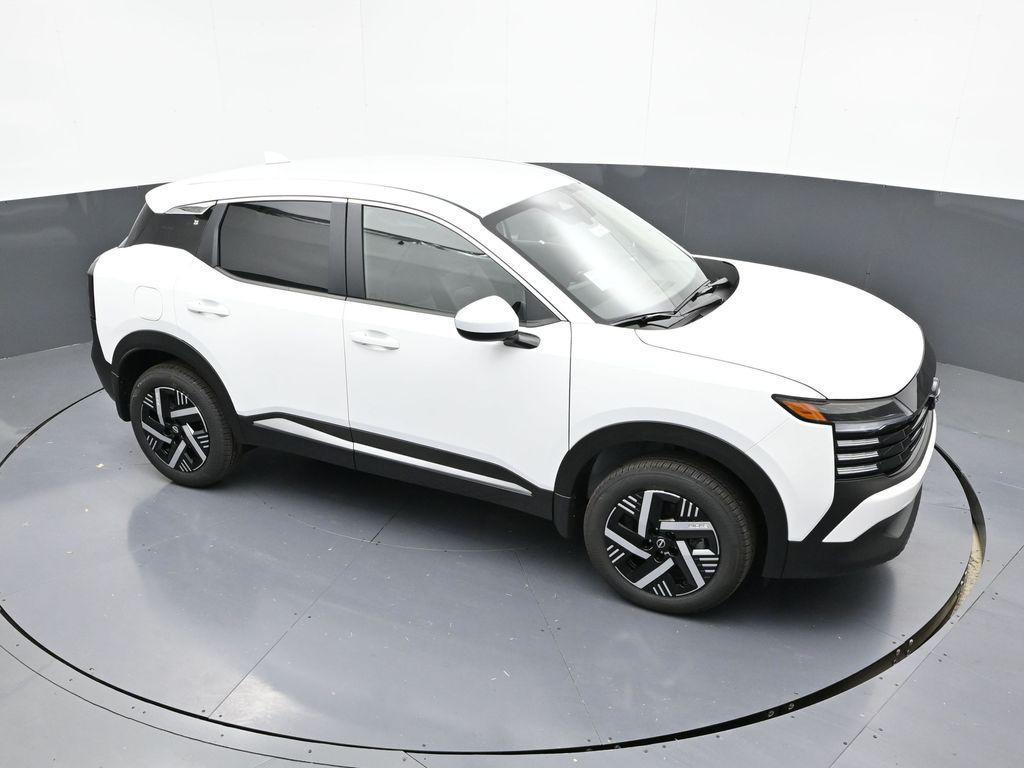 new 2025 Nissan Kicks car, priced at $22,865