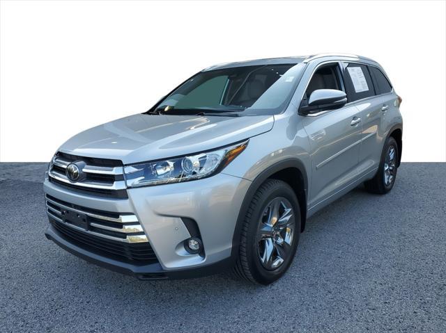 used 2019 Toyota Highlander car, priced at $31,625