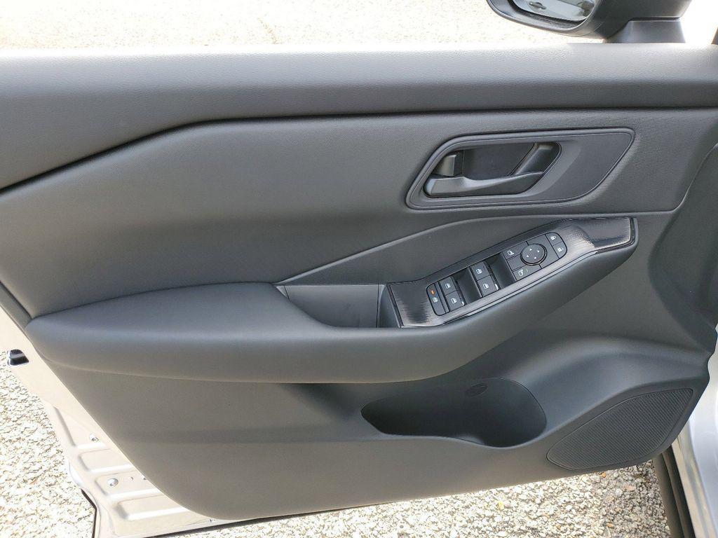 new 2025 Nissan Rogue car, priced at $30,071