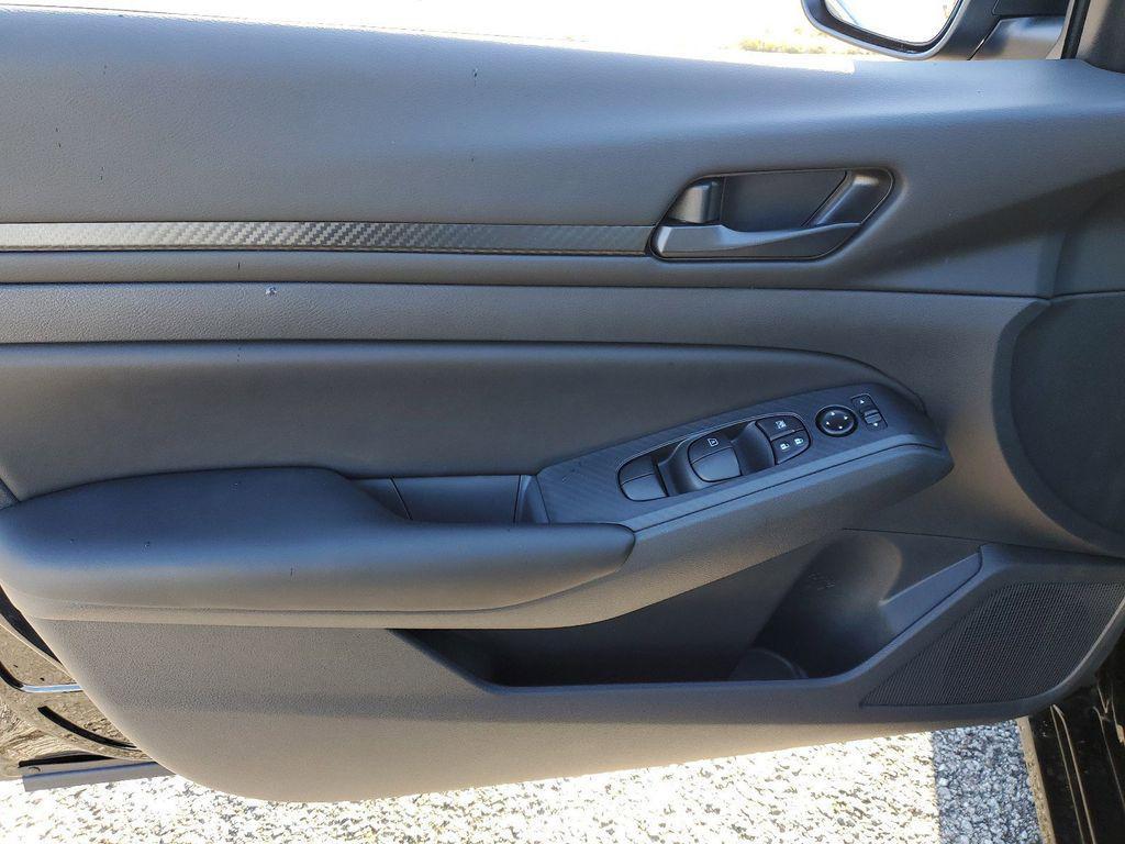 new 2025 Nissan Altima car, priced at $25,879