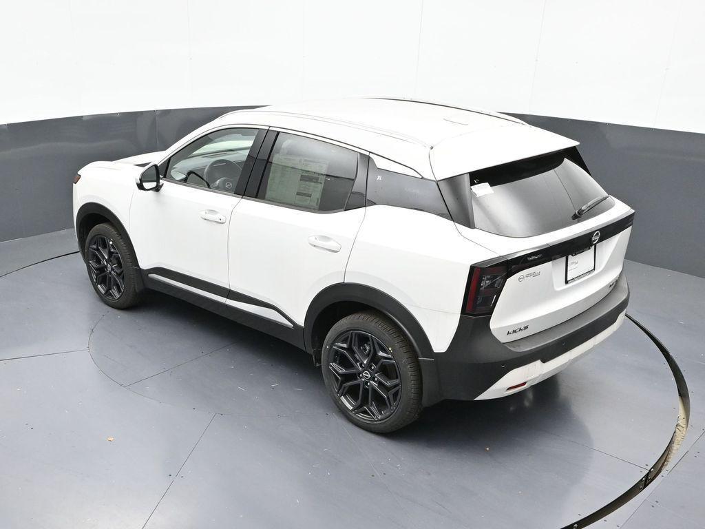 new 2025 Nissan Kicks car, priced at $29,540