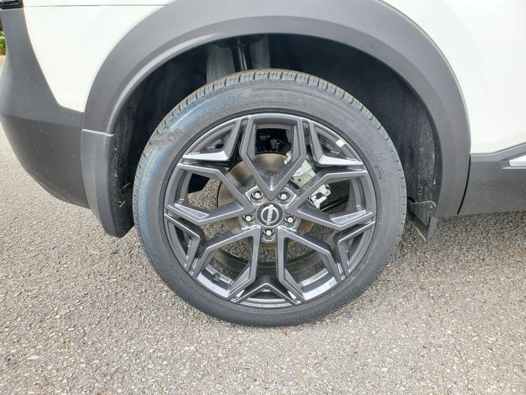 new 2025 Nissan Kicks car, priced at $29,540