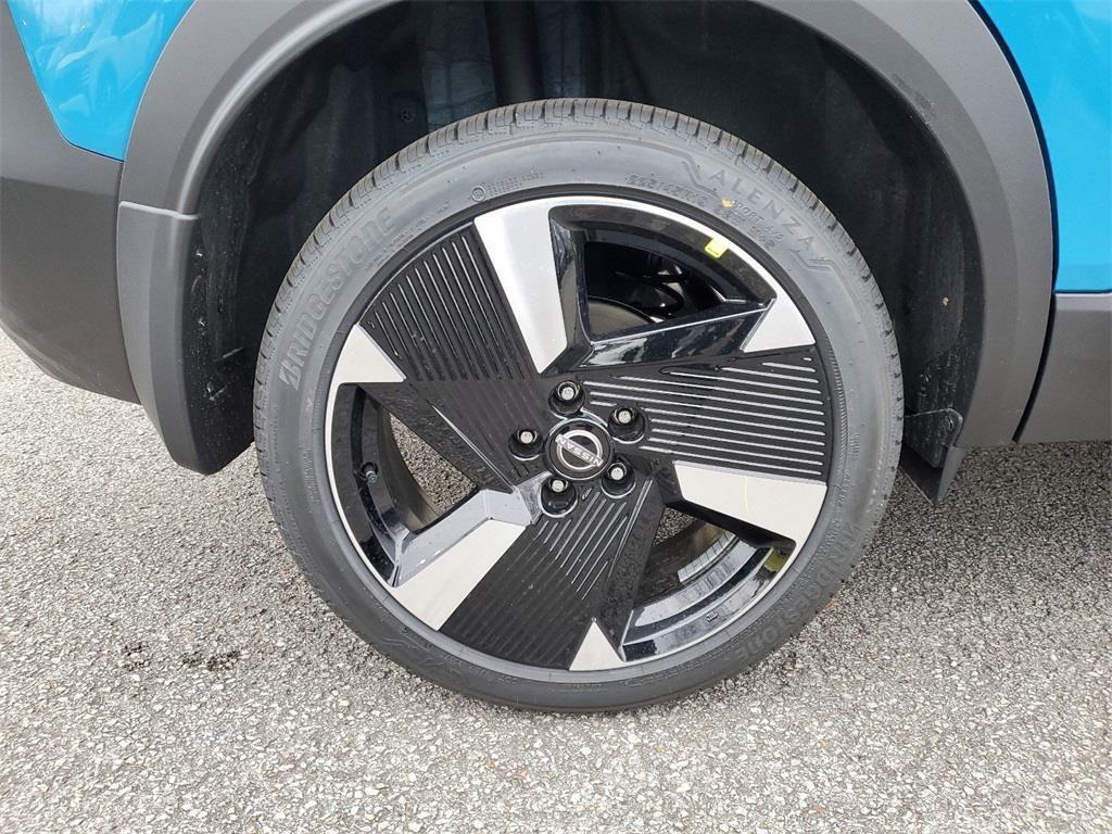 new 2025 Nissan Kicks car, priced at $25,706