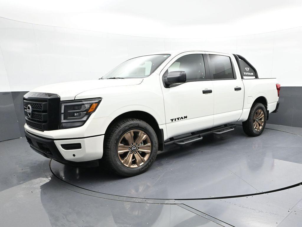 new 2024 Nissan Titan car, priced at $54,620