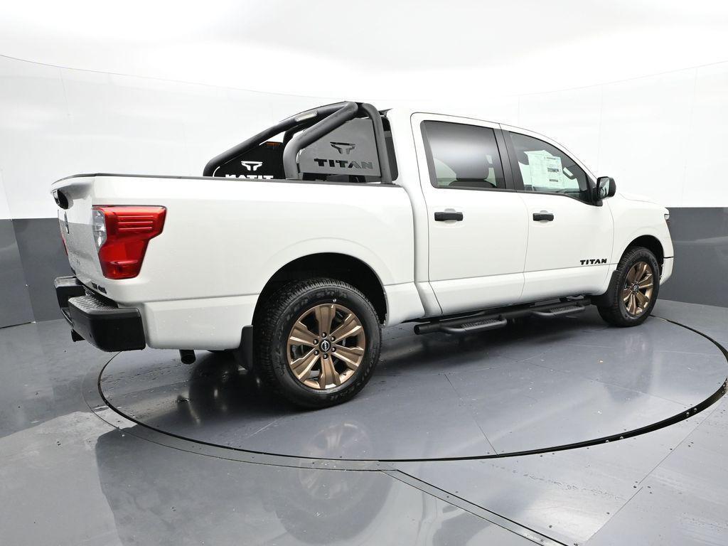new 2024 Nissan Titan car, priced at $54,620