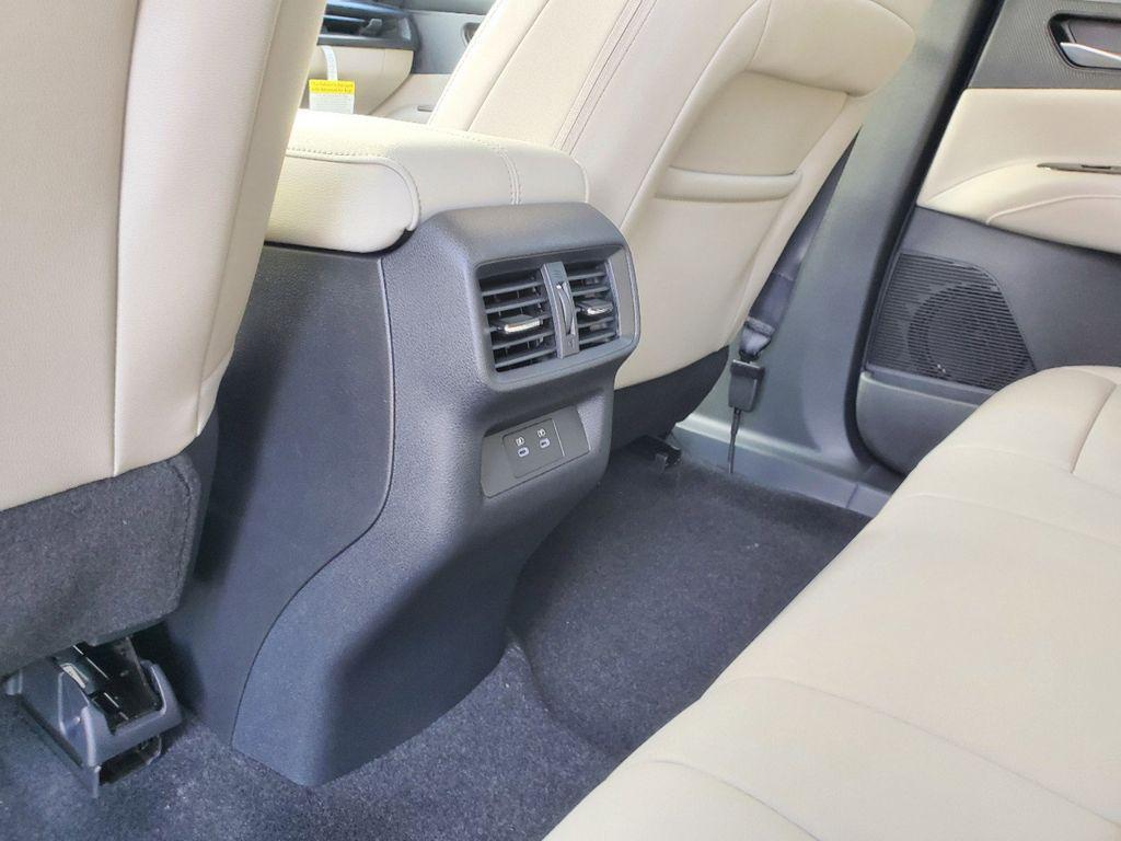 new 2025 Nissan Murano car, priced at $35,421