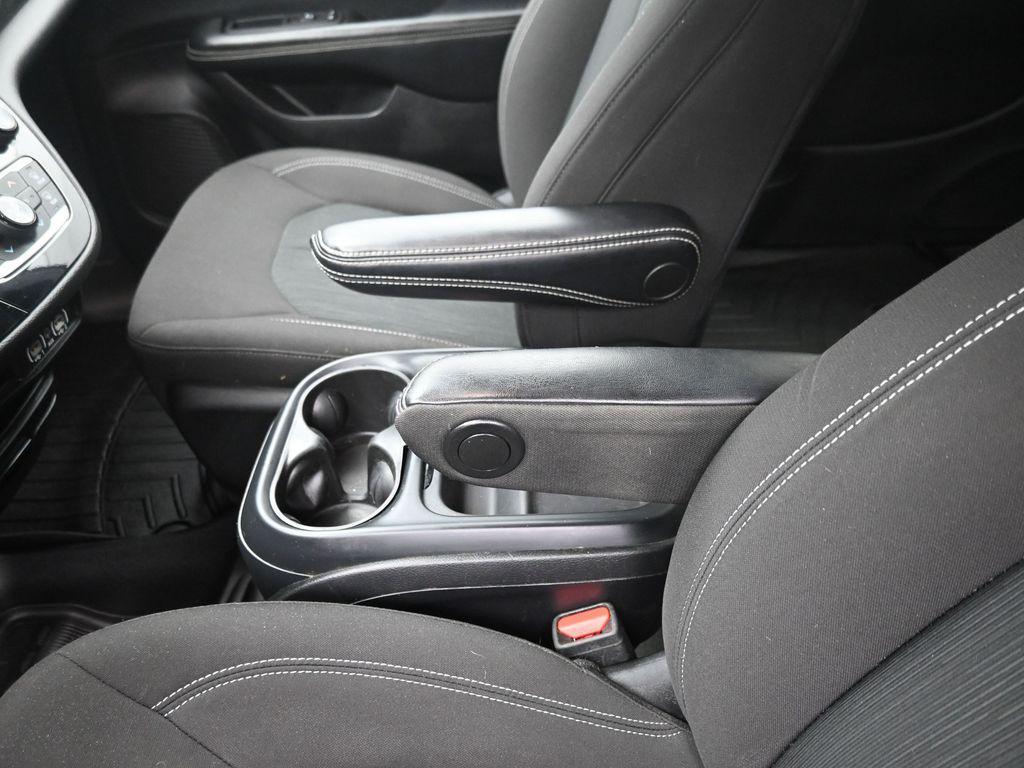 used 2021 Chrysler Pacifica car, priced at $24,429